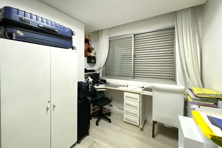 Apartamento à venda com 101m², 2 quartos e 1 vagaQuarto 2