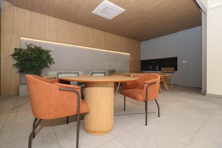 Apartamento à venda com 94m², 2 quartos e 1 vaga Apartamento à venda com 94m², 2 quartos e 1 vagaÁrea comum - Churrasqueira