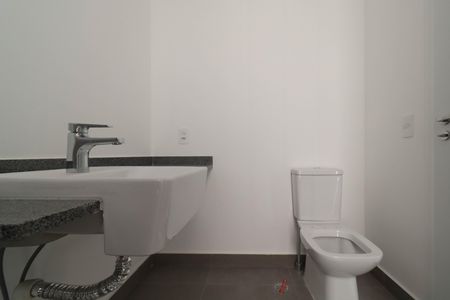 Apartamento à venda com 94m², 2 quartos e 1 vaga Apartamento à venda com 94m², 2 quartos e 1 vagaBanheiro da Suíte 1
