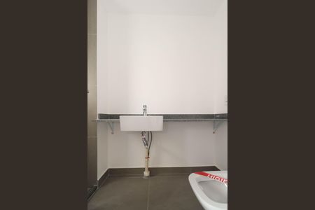 Apartamento à venda com 94m², 2 quartos e 1 vaga Apartamento à venda com 94m², 2 quartos e 1 vagaBanheiro da Suíte 2