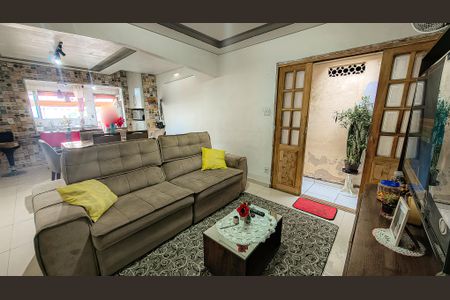 Casa à venda com 150m², 2 quartos e sem vaga Casa à venda com 150m², 2 quartos e sem vagaSala