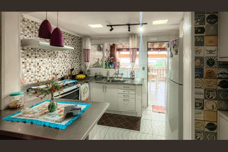 Casa à venda com 150m², 2 quartos e sem vaga Casa à venda com 150m², 2 quartos e sem vagaCozinha