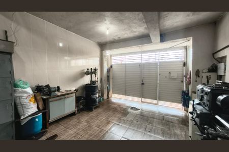 Casa à venda com 150m², 2 quartos e sem vaga Casa à venda com 150m², 2 quartos e sem vagaGaragem