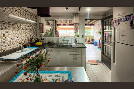 Casa à venda com 150m², 2 quartos e sem vaga Casa à venda com 150m², 2 quartos e sem vagaCozinha