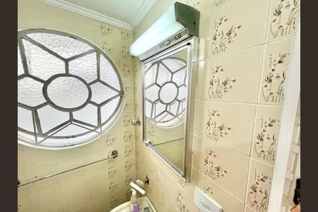 Casa para alugar com 130m², 2 quartos e 1 vaga Casa para alugar com 130m², 2 quartos e 1 vagaBanheiro da Suíte 2