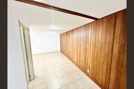 Casa para alugar com 130m², 2 quartos e 1 vaga Casa para alugar com 130m², 2 quartos e 1 vagaSala