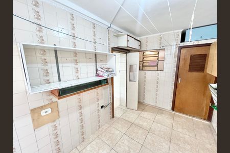 Casa para alugar com 130m², 2 quartos e 1 vaga Casa para alugar com 130m², 2 quartos e 1 vagaÁrea de Serviço