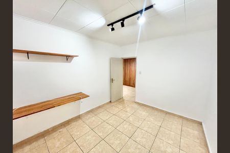 Casa para alugar com 130m², 2 quartos e 1 vaga Casa para alugar com 130m², 2 quartos e 1 vagaQuarto 1