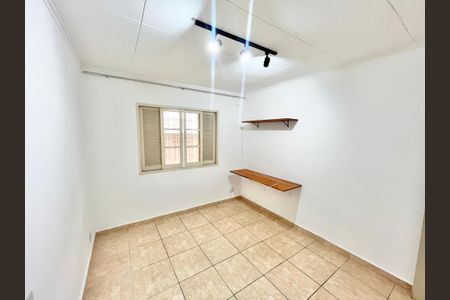 Casa para alugar com 130m², 2 quartos e 1 vaga Casa para alugar com 130m², 2 quartos e 1 vagaQuarto 1