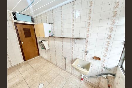 Casa para alugar com 130m², 2 quartos e 1 vaga Casa para alugar com 130m², 2 quartos e 1 vagaÁrea de Serviço