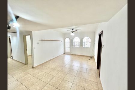 Sala de casa para alugar com 2 quartos, 130m² em Vila Barbosa, São Paulo