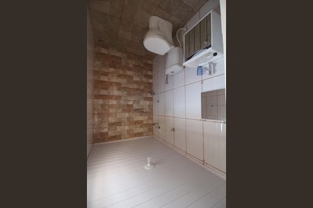 Casa para alugar com 70m², 2 quartos e sem vagaBanheiro