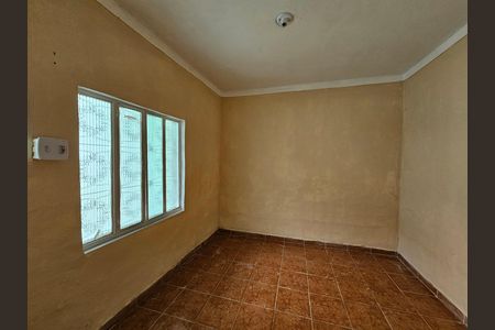Quarto de casa para alugar com 1 quarto, 35m² em Parque Ulisses, Nova Iguaçu