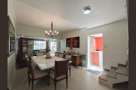 Casa à venda com 250m², 3 quartos e 2 vagas