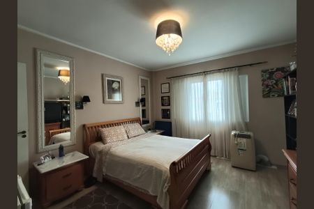 Casa à venda com 250m², 3 quartos e 2 vagas