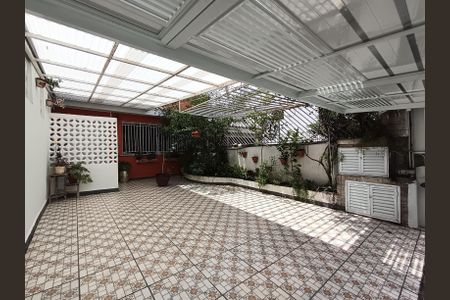 Casa à venda com 250m², 3 quartos e 2 vagas