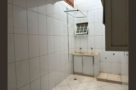 Casa para alugar com 200m², 3 quartos e 1 vagaÁrea de serviço