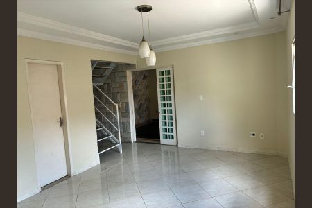 Casa para alugar com 200m², 3 quartos e 1 vagaSala