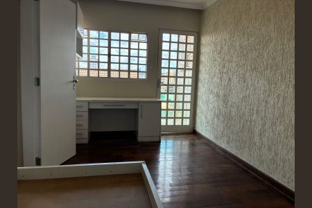 Casa para alugar com 200m², 3 quartos e 1 vagaQuarto