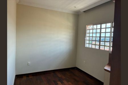Casa para alugar com 200m², 3 quartos e 1 vagaQuarto