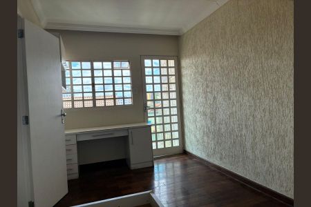 Casa para alugar com 200m², 3 quartos e 1 vagaQuarto