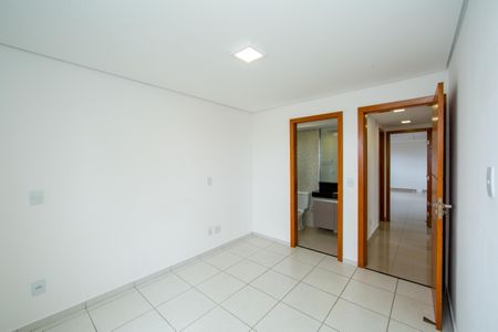 Apartamento para alugar com 90m², 3 quartos e 3 vagas Apartamento para alugar com 90m², 3 quartos e 3 vagasQUARTO3