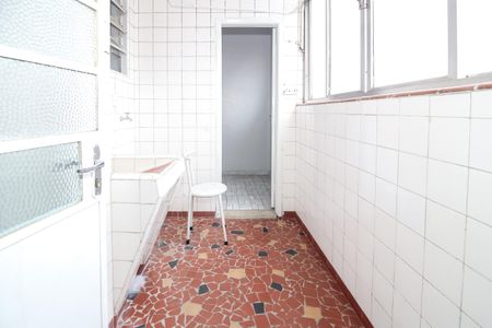 Apartamento à venda com 600m², 3 quartos e 1 vagaÁrea de Serviço