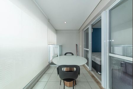 Varanda de kitnet/studio para alugar com 1 quarto, 33m² em Brooklin, São Paulo