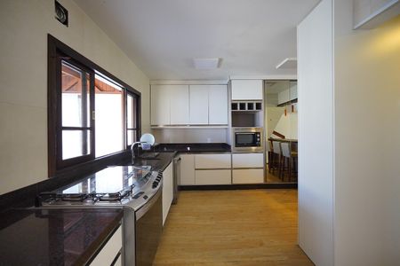 Cozinha  de casa de condomínio para alugar com 4 quartos, 303m² em Rio Tavares Central, Florianópolis