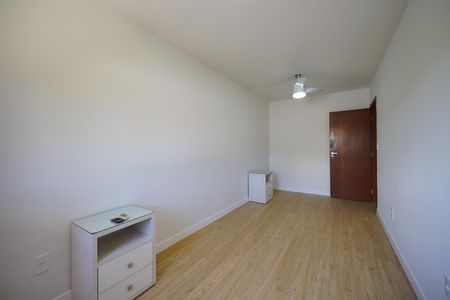 Casa de condomínio para alugar com 303m², 4 quartos e 4 vagasQuarto 2