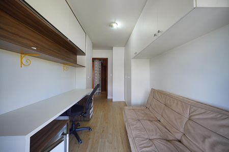 Casa de condomínio para alugar com 303m², 4 quartos e 4 vagasQuarto 3