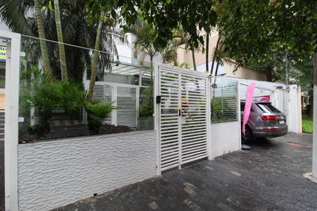Apartamento para alugar com 56m², 1 quarto e 1 vagaFachada e Portaria