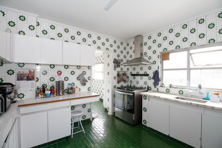 Apartamento à venda com 103m², 2 quartos e 1 vagaCozinha