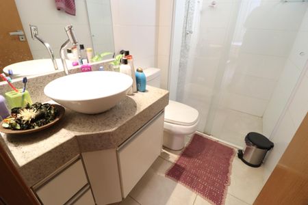 Apartamento para alugar com 64m², 2 quartos e 2 vagasBanheiro Social