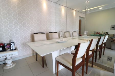 Apartamento para alugar com 64m², 2 quartos e 2 vagasSala