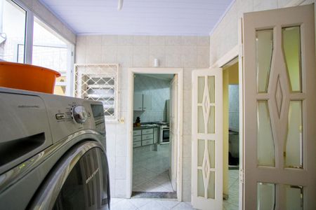 Casa à venda com 100m², 3 quartos e 3 vagasÁrea de serviço