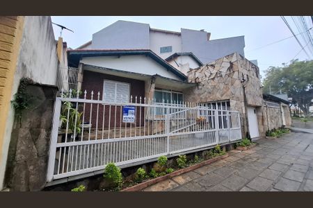 Casa à venda com 100m², 3 quartos e 3 vagasFachada