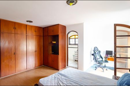 Casa para alugar com 256m², 3 quartos e 3 vagasSuíte 2