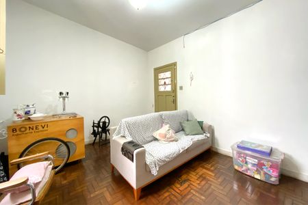 Casa à venda com 360m², 3 quartos e 4 vagasSala