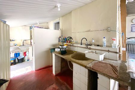 Casa à venda com 360m², 3 quartos e 4 vagasÁrea de Serviço