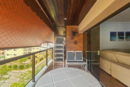 Apartamento para alugar com 126m², 3 quartos e 1 vaga Apartamento para alugar com 126m², 3 quartos e 1 vagavaranda