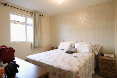 Apartamento à venda com 100m², 4 quartos e 2 vagasQuarto