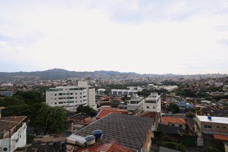 Apartamento à venda com 100m², 4 quartos e 2 vagasVista