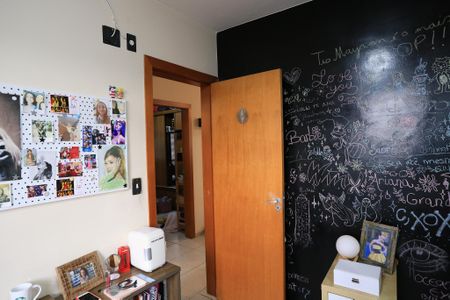 Apartamento à venda com 100m², 4 quartos e 2 vagasQuarto 1