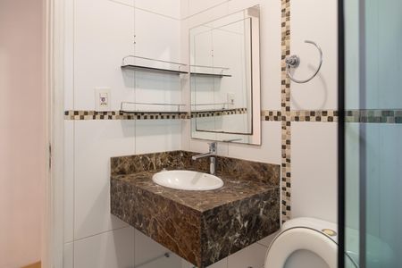 Casa para alugar com 139m², 3 quartos e 2 vagas Casa para alugar com 139m², 3 quartos e 2 vagasBanheiro da Suíte 2