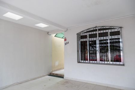 Casa para alugar com 139m², 3 quartos e 2 vagas Casa para alugar com 139m², 3 quartos e 2 vagasGaragem