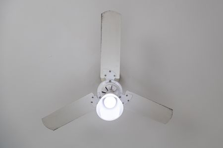 Casa para alugar com 139m², 3 quartos e 2 vagas Casa para alugar com 139m², 3 quartos e 2 vagasSuite 1 - Ventilador