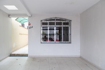 Casa para alugar com 139m², 3 quartos e 2 vagas Casa para alugar com 139m², 3 quartos e 2 vagasGaragem