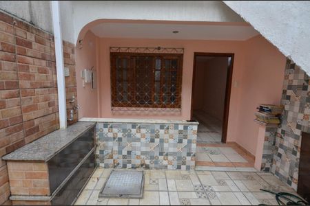 Casa para alugar com 70m², 2 quartos e sem vaga Casa para alugar com 70m², 2 quartos e sem vagaFachada