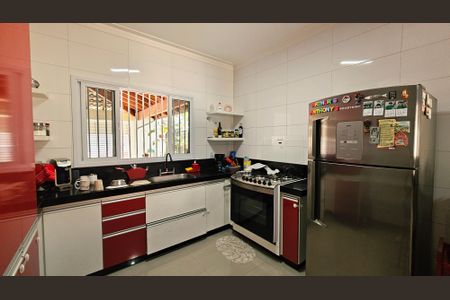 Casa à venda com 165m², 3 quartos e 2 vagas